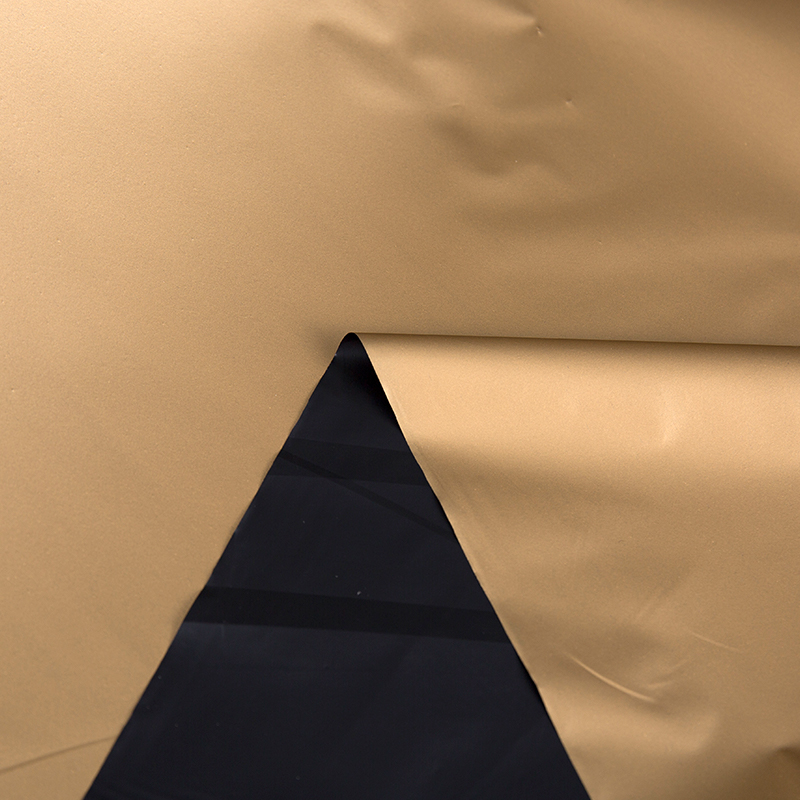 Niedrig atmungsaktiv 2 Schicht 100% Blackout TPU -Film für Vorhang Dunkelbraun + Schwarzmaskierfilm
